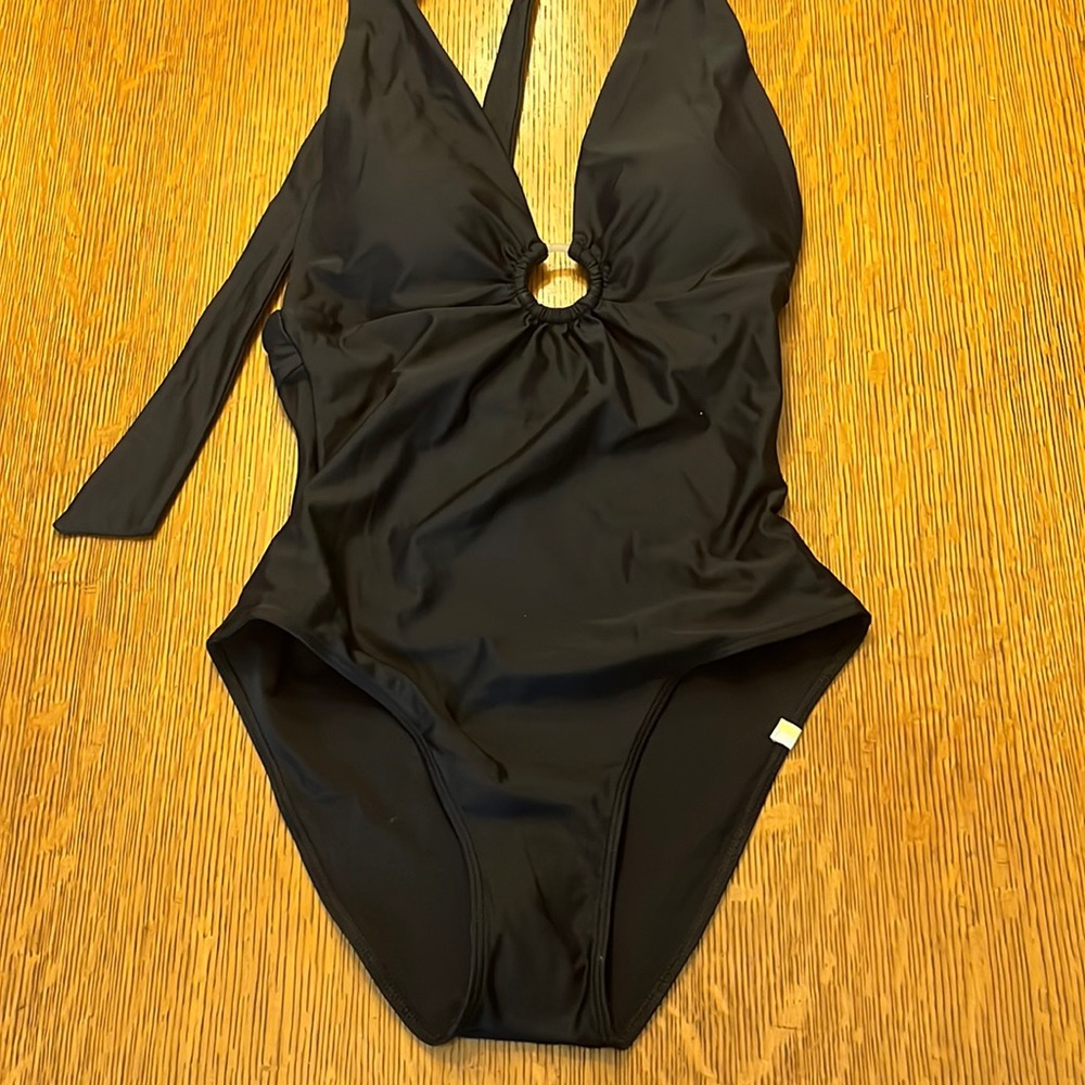 Summersault halter O one piece